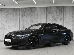 Czarny szafir metalizowany Używany 2024 BMW M4 Competition Edition Coupe | 439 900 zł