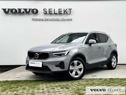 Szary Używany 2024 Volvo XC40 SUV | 151 900 zł (Dobra cena)