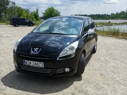 Czarny Używany 2010 Peugeot 5008 Minivan | 18 500 zł (Uczciwa cena)