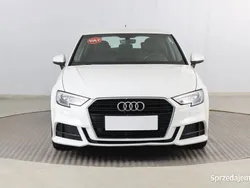 Biały Używany 2020 Audi A3 Hatchback | 81 999 zł (Uczciwa cena)