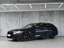 Black sapphire metallic metalizowany Używany 2022 BMW 530 Shadowline Kombi | 209 700 zł (Dość drogi)