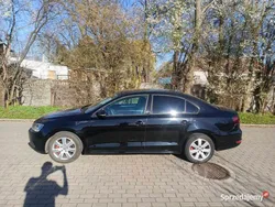 Czarny Używany 2012 VW Jetta Sedan/Limuzyna | 25 000 zł (Uczciwa cena)