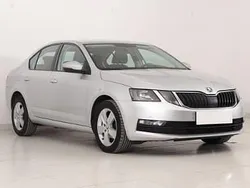Srebrny Używany 2019 Skoda Octavia Hatchback | 44 999 zł (Dobra cena)