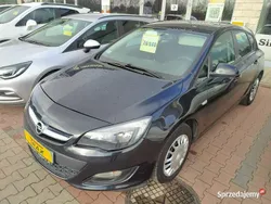 Czarny Używany 2014 Opel Astra Hatchback | 22 900 zł (Dobra cena)