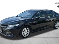 Czarny Używany 2020 Toyota Camry Comfort Sedan/Limuzyna | 96 500 zł (Uczciwa cena)