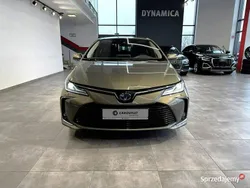 Brązowy Używany 2021 Toyota Corolla Executive Sedan/Limuzyna | 84 900 zł (Dość drogi)
