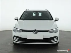 Biały Używany 2022 VW Golf VIII Kombi | 74 999 zł (Super Cena)