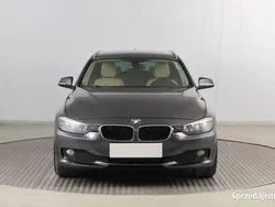 Czarny Używany 2013 BMW 316 Kombi | 33 999 zł