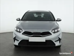 Srebrny Używany 2022 Kia Ceed 2 Kombi | 73 999 zł (Uczciwa cena)