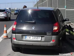 Granatowy Używany 2006 Renault Scénic II Authentique Minivan | 3150 zł (Dobra cena)