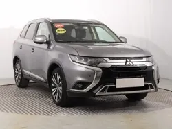 Szary Używany 2019 Mitsubishi Outlander SUV | 62 999 zł (Dobra cena)