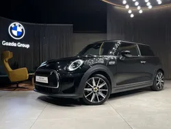 British racing green iv metalizowany Używany 2022 Mini Cooper SE Hatch Hatchback | 119 900 zł (Dość drogi)