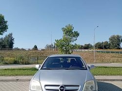 Srebrny Używany 2004 Opel Signum Kombi | 4900 zł (Uczciwa cena)
