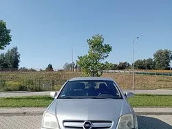 Srebrny Używany 2004 Opel Signum Kombi | 5500 zł (Dobra cena)