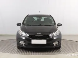 Czarny Używany 2015 Kia Ceed Hatchback | 35 999 zł (Uczciwa cena)