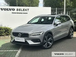 Srebrny Używany 2024 Volvo V60 CC Kombi | 229 900 zł