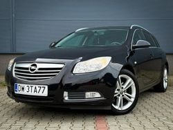 Czarny (metalik, perła) Używany 2010 Opel Insignia Kombi | 16 500 zł (Dobra cena)