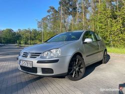 Srebrny Używany 2004 VW Golf V Hatchback | 10 900 zł (Dość drogi)