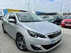Inny kolor Używany 2015 Peugeot 308 Kombi | 35 900 zł (Dość drogi)