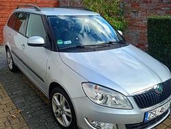 Srebrny Używany 2011 Skoda Fabia Hatchback | 10 900 zł (Dobra cena)
