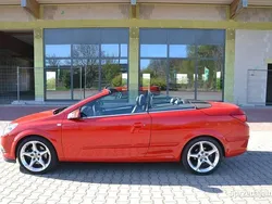 Czerwony Używany 2008 Opel Astra Cabriolet Cosmo Kabriolet | 36 000 zł