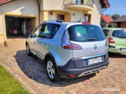 Srebrny Używany 2013 Renault Scénic III XMOD Minivan | 24 900 zł (Uczciwa cena)