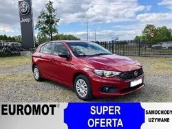 Czerwony Używany 2018 Fiat Tipo Hatchback | 39 900 zł (Uczciwa cena)
