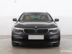 Szary Używany 2019 BMW 520 Kombi | 91 999 zł (Super Cena)