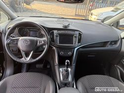 Czarny metalik Używany 2017 Opel Zafira Minivan | 39 900 zł (Dobra cena)