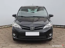 Czarny Używany 2013 Toyota Verso Minivan | 39 999 zł (Uczciwa cena)