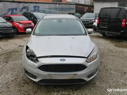 Srebrny Używany 2017 Ford Focus Kombi | 10 900 zł