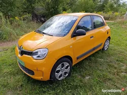 Pomarańczowy Używany 2021 Renault Twingo Hatchback | 31 900 zł (Drogi)