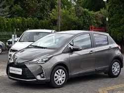 Szary Używany 2020 Toyota Yaris Hatchback | 43 888 zł (Uczciwa cena)