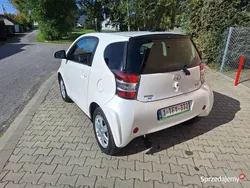 Biały Używany 2010 Toyota iQ Hatchback | 13 900 zł
