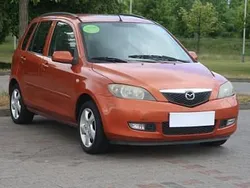 Pomarańczowy Używany 2003 Mazda 2 Hatchback | 2999 zł (Uczciwa cena)