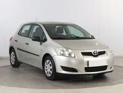 Srebrny Używany 2009 Toyota Auris Hatchback | 15 999 zł (Uczciwa cena)