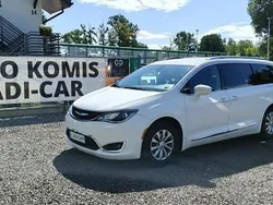 Biały Używany 2018 Chrysler Pacifica SUV | 94 900 zł