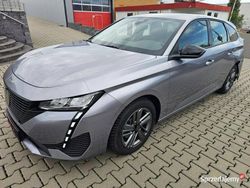 Szary Używany 2024 Peugeot 308 Kombi | 62 000 zł