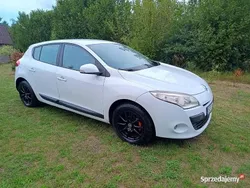 Biały Używany 2009 Renault Mégane III Hatchback | 13 900 zł (Uczciwa cena)