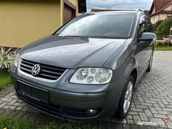 Wiśniowy Używany 2006 VW Touran Minivan | 11 000 zł (Dość drogi)