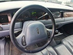 Używany 1999 Lincoln Town Car Sedan/Limuzyna | 9999 zł