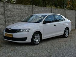 Biały Używany 2017 Skoda Rapid Hatchback | 24 800 zł (Uczciwa cena)
