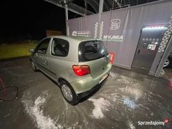 Zielony Używany 2002 Toyota Yaris Hatchback | 1600 zł (Dobra cena)