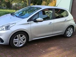 Srebrny Używany 2016 Peugeot 208 Hatchback | 27 900 zł (Dobra cena)