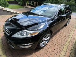 Czarny Używany 2014 Ford Mondeo Kombi | 32 900 zł