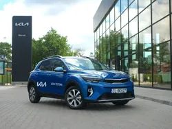 Niebieski (metalik) Używany 2024 Kia Stonic 2 SUV | 86 900 zł (Drogi)