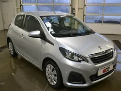 Srebrny Używany 2014 Peugeot 108 Hatchback | 11 200 zł