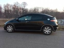 Czarny Używany 2009 Honda Civic Sedan/Limuzyna | 15 900 zł (Uczciwa cena)