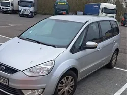 Srebrny Używany 2009 Ford Galaxy Minivan | 13 000 zł (Super Cena)