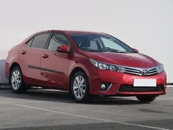 Czerwony Używany 2014 Toyota Corolla Sedan/Limuzyna | 51 999 zł (Uczciwa cena)